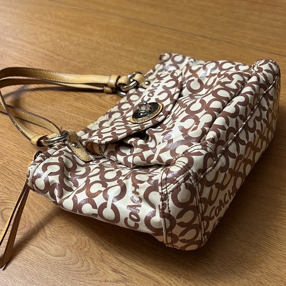 Cream and brown C’s mini purse - Picture 2 of 14